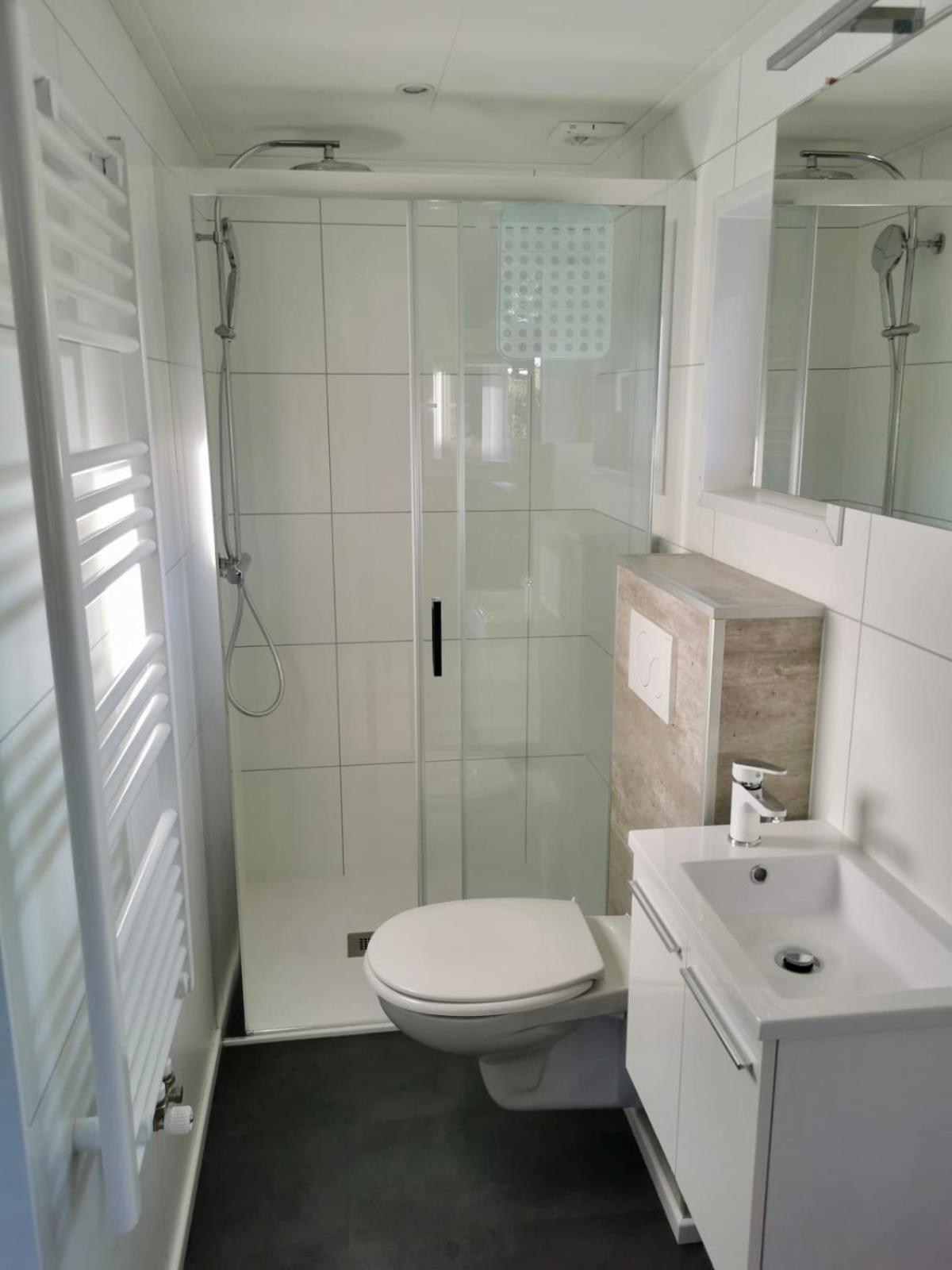 Tiny Haus Auszeit Am See Lathum Экстерьер фото