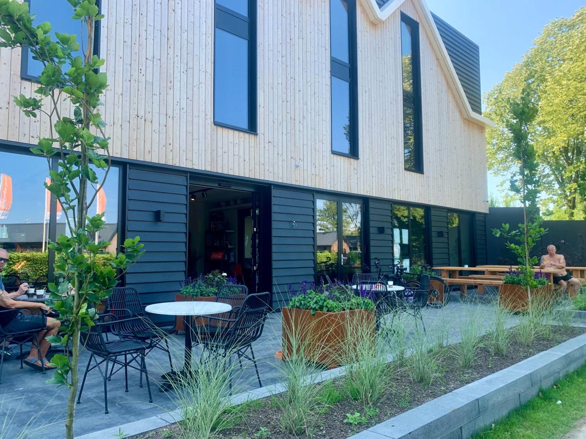 Tiny Haus Auszeit Am See Lathum Экстерьер фото